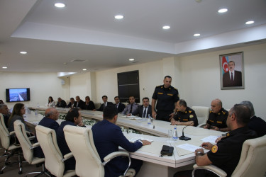 Səbail rayonunda “Su hövzələrində insanların təhlükəsizliyinin təmin edilməsi” mövzusunda müşavirə keçirilib