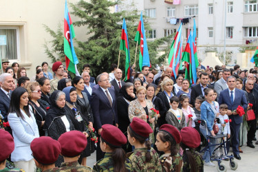 Səbail rayonu 239 nömrəli məktəbdə şəhidlərin xatirə lövhələrinin açılış mərasimi keçirilib