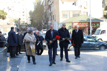 Səbail rayonunda “Şəhidlər” abidə kompleksi ziyarət edildi