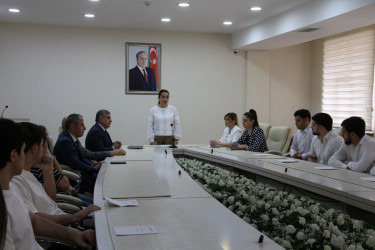 Səbail Rayon İcra Hakimiyyətində Dövlət İdarəçilik Akademiyasının tələbələri ilə görüş keçirilib